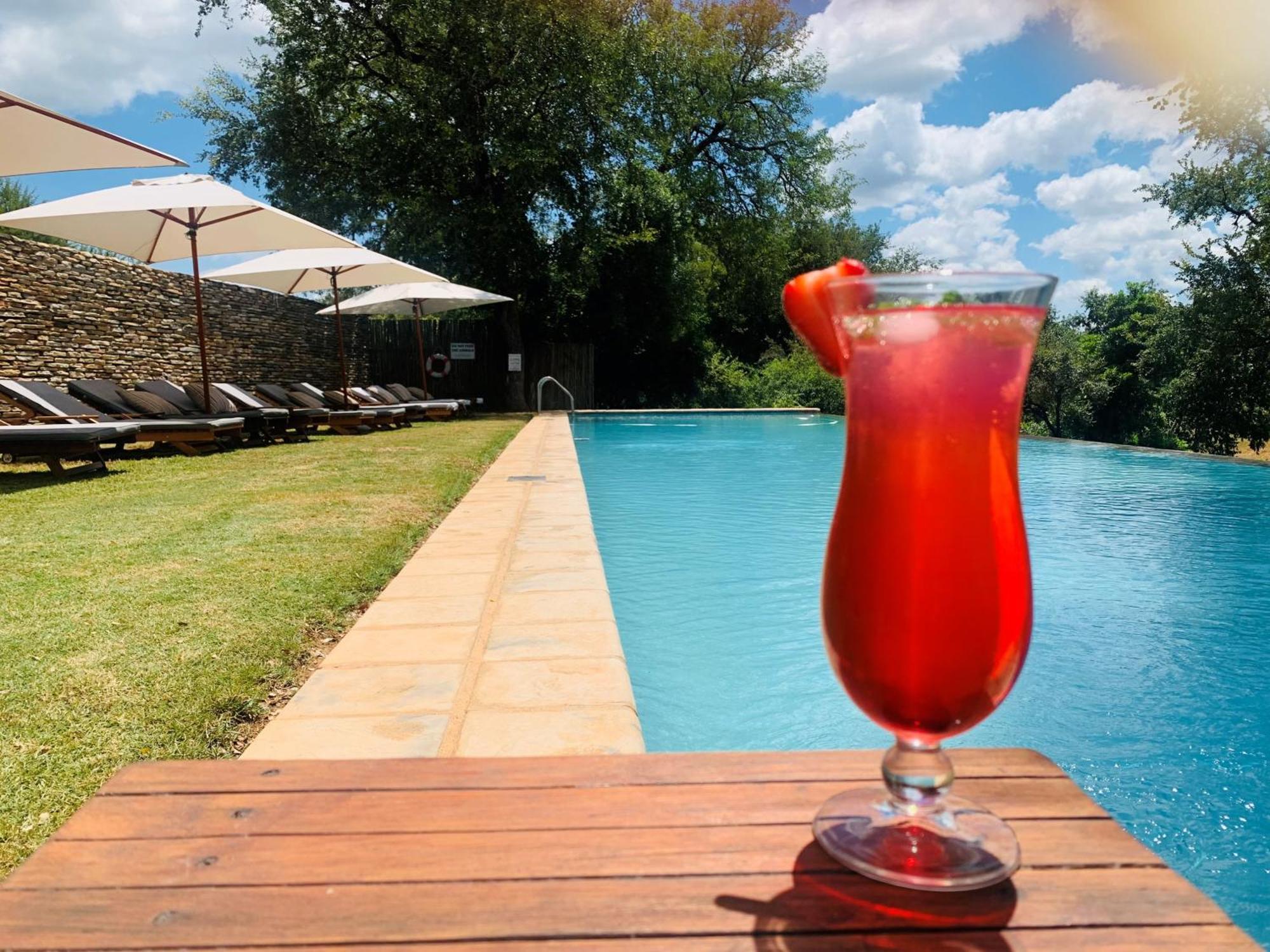 Becks Safari Lodge Karongwe Game Reserve Exteriör bild