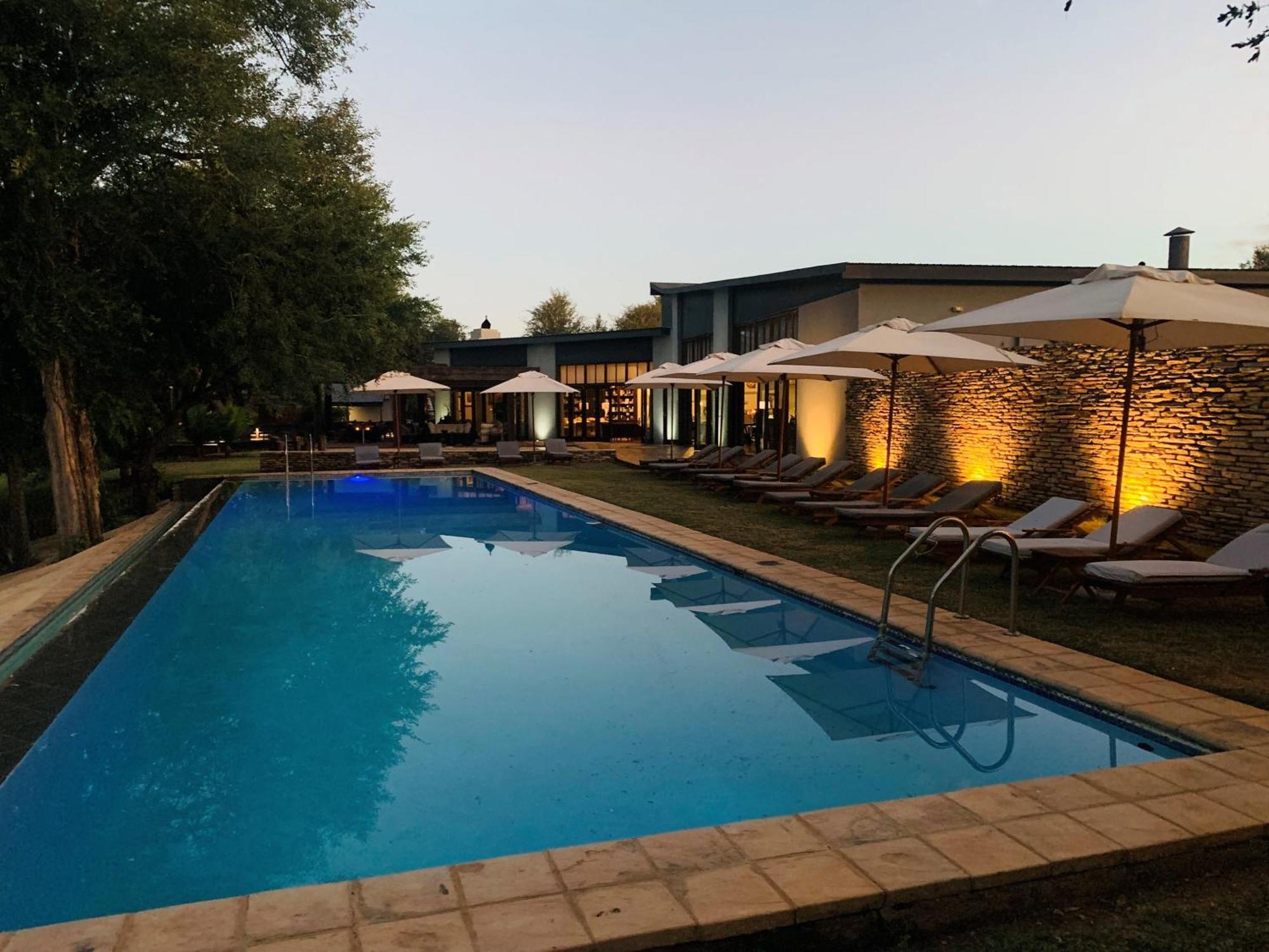 Becks Safari Lodge Karongwe Game Reserve Exteriör bild