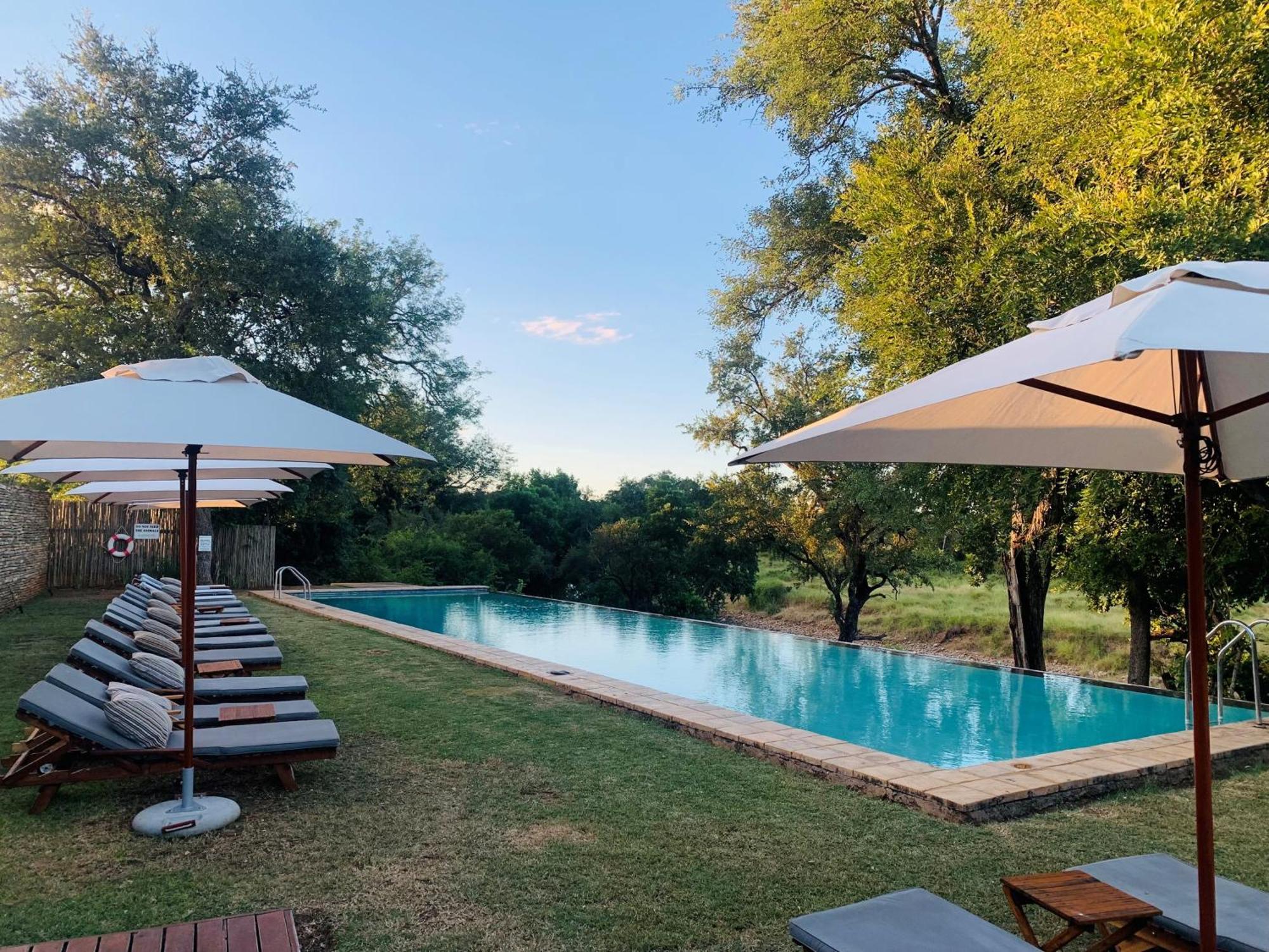 Becks Safari Lodge Karongwe Game Reserve Exteriör bild