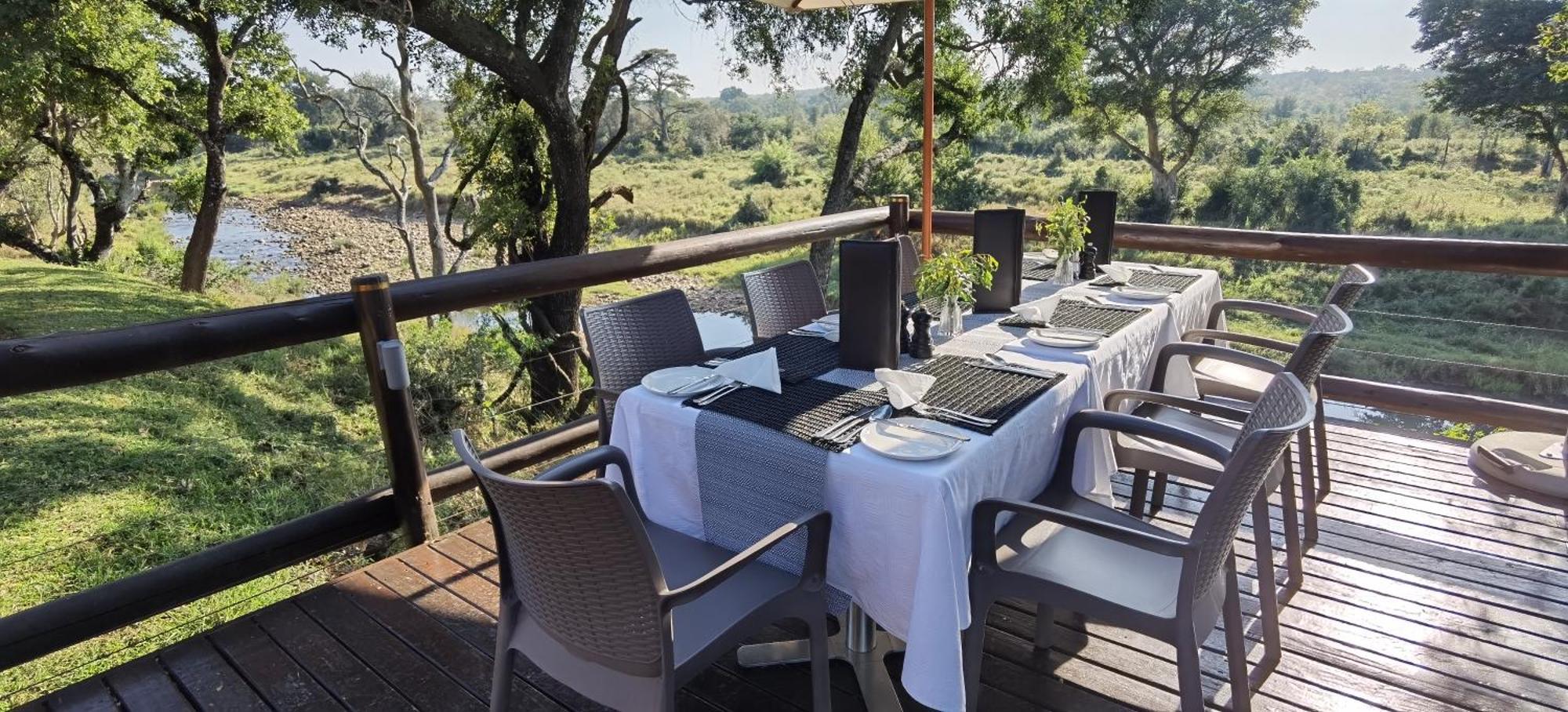 Becks Safari Lodge Karongwe Game Reserve Exteriör bild